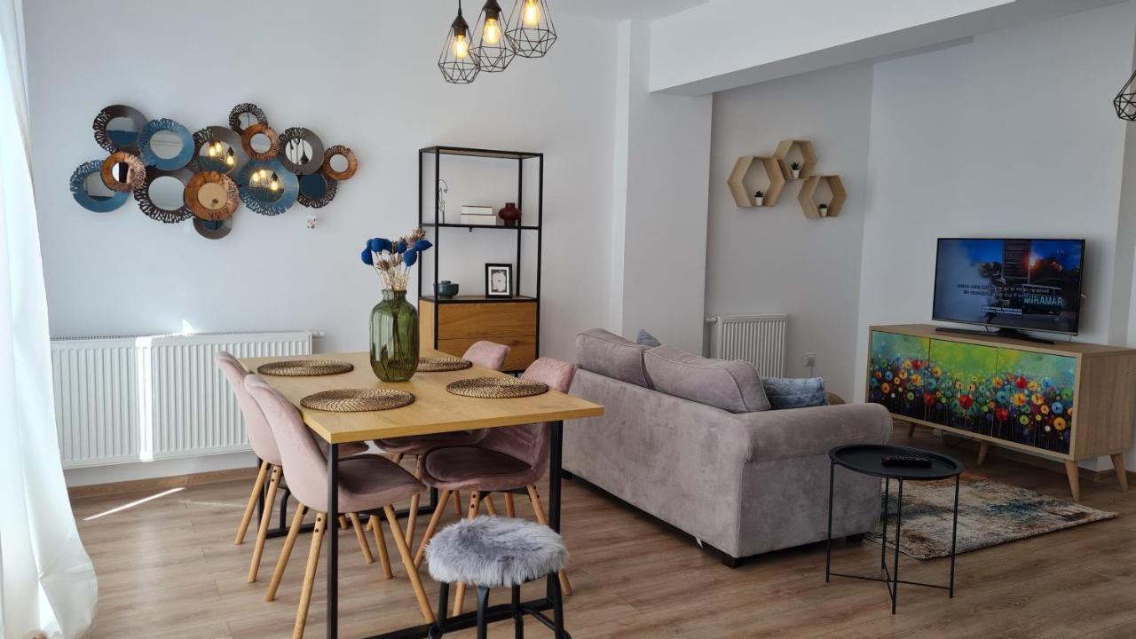 Jasmine Residence New Duplex Apartment Брашов Екстер'єр фото
