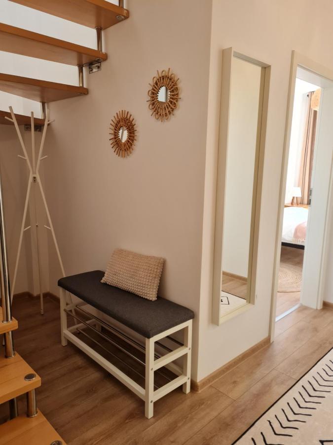 Jasmine Residence New Duplex Apartment Брашов Екстер'єр фото